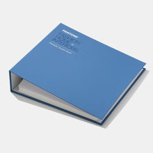 Load image into Gallery viewer, pantone polyester swatch book ffs200 product image closed