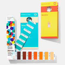 Load image into Gallery viewer, Pantone Plus Extended Gamut Guide GG7000 open fan book product-image